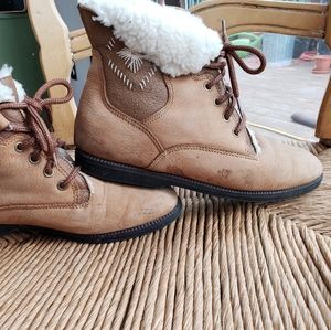 Boho Vintage faux sherpa suede insulated booties